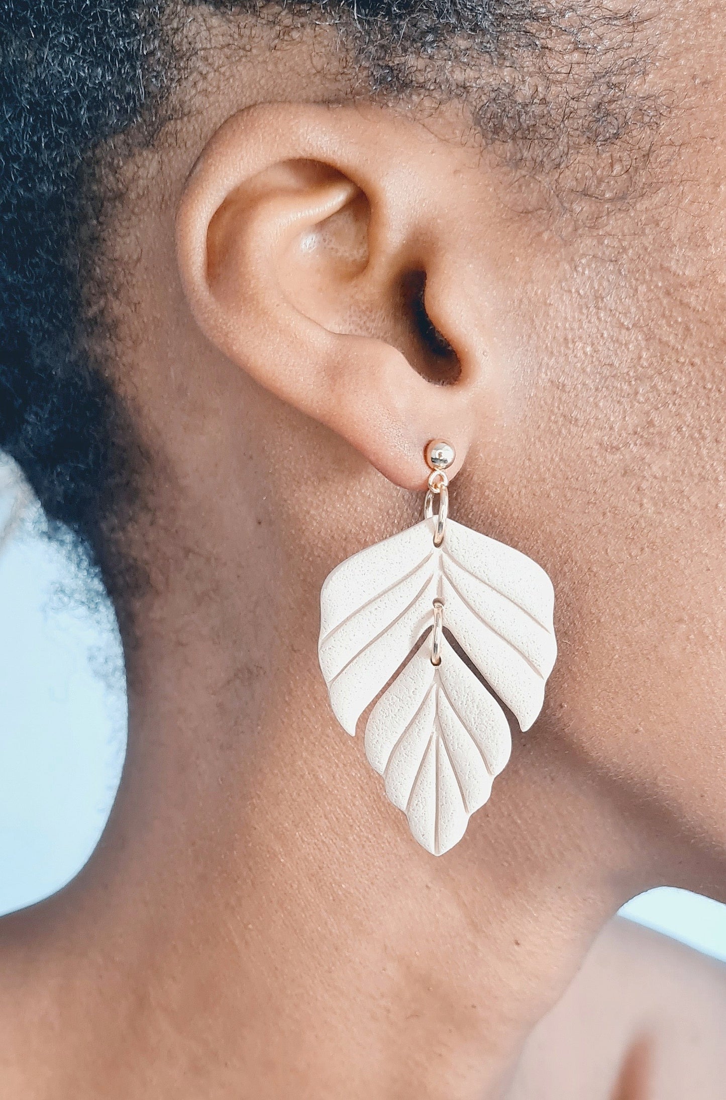 Beige leaf - handmade clay earrings