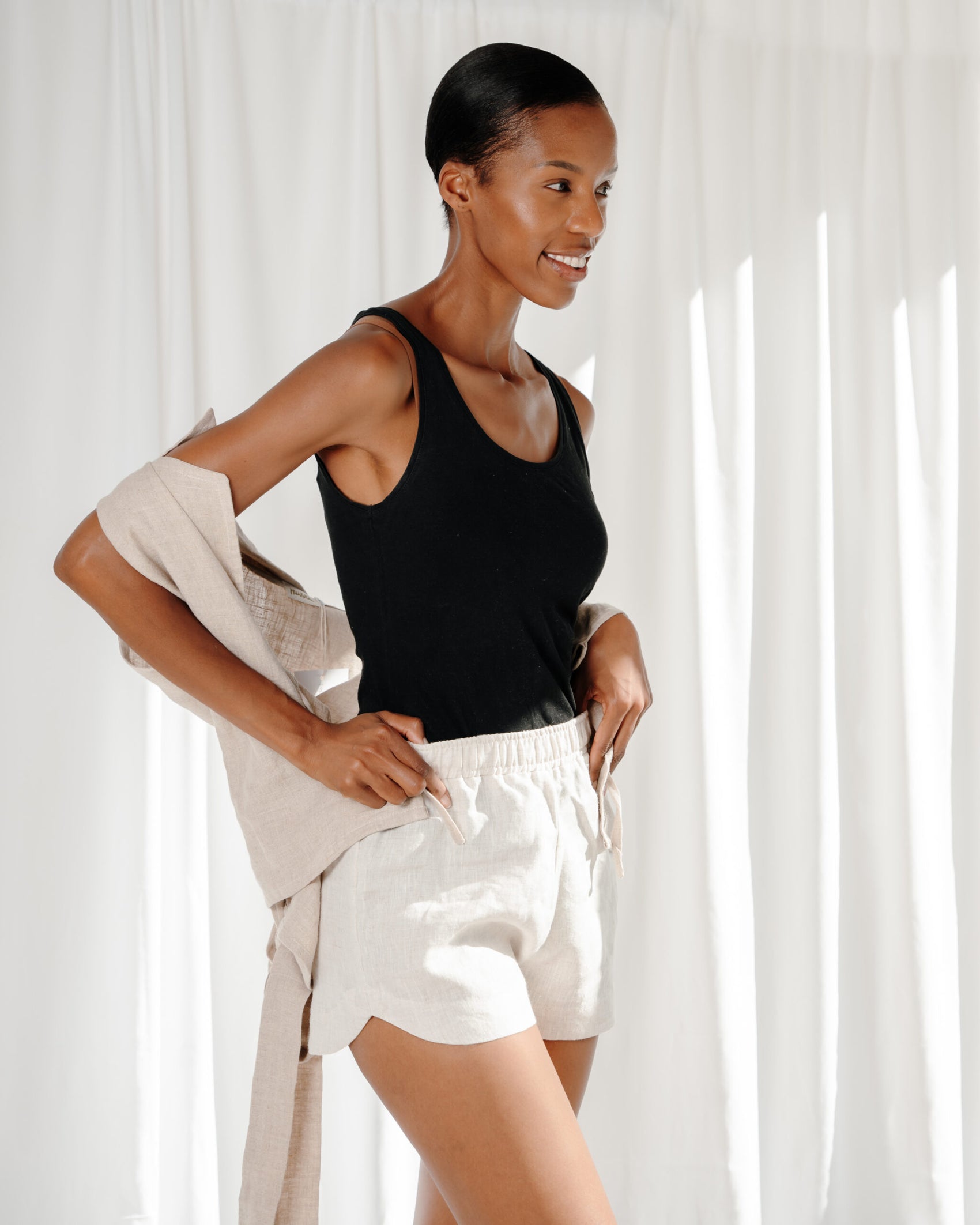 100% Linen Shorts with elasticated high waist