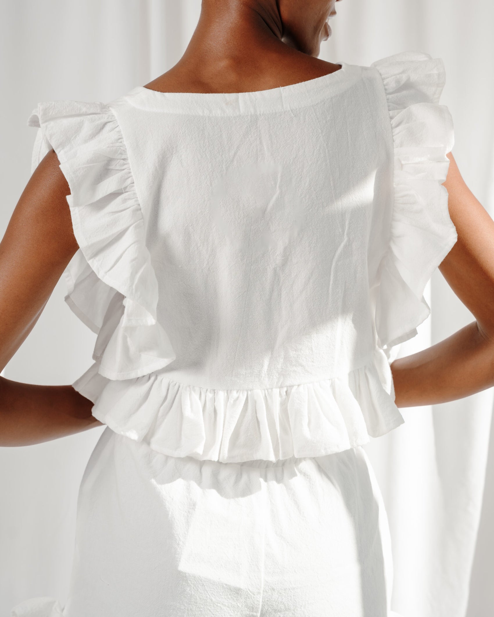 Musea - Linen Frilly Top