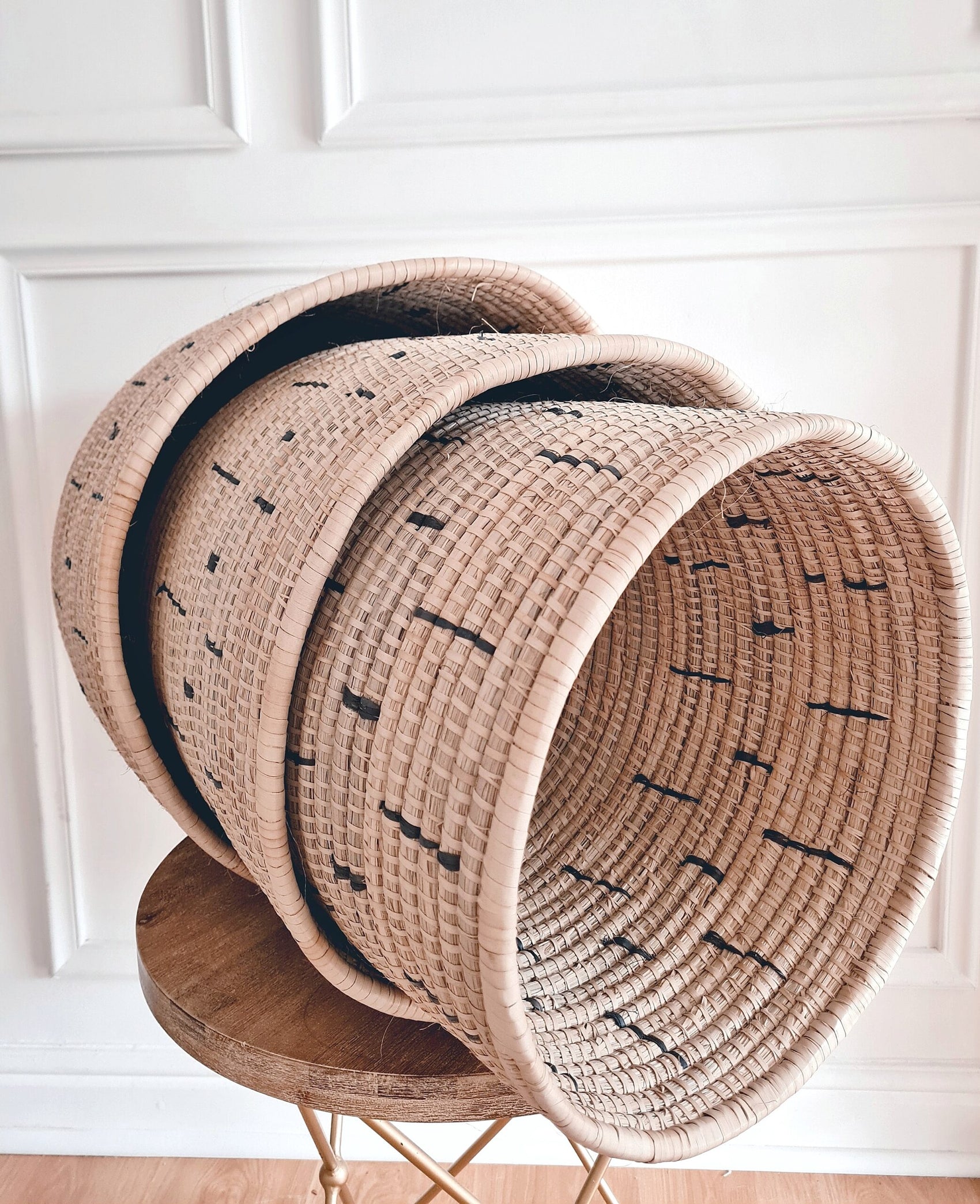 Stylish Interior Basket with Black Lines