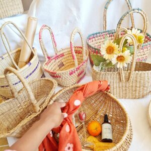 PICNIC BASKETS