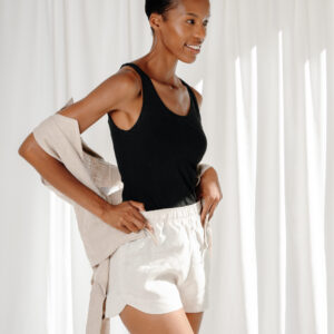 100% Linen Shorts with elasticated high waist - Image 4